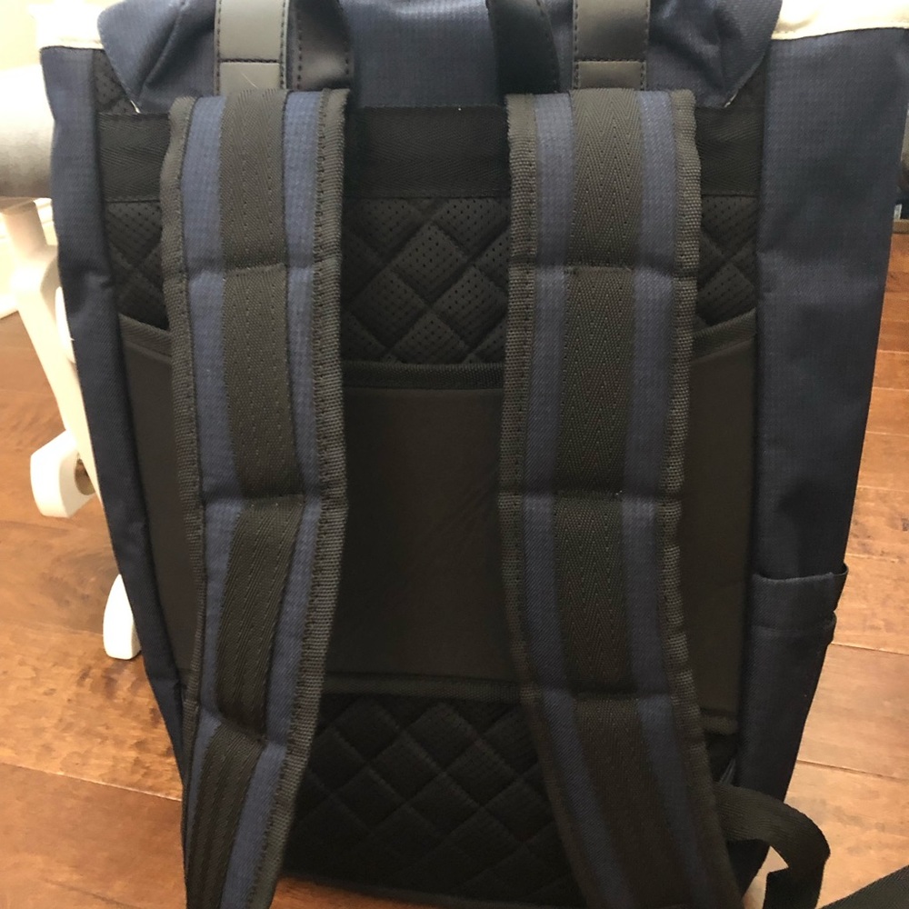 Travis Mathew Sunderland Backpack - Picture 3 of 6